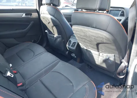 2015 Hyundai Sonata Limited 2.0T z USA, uszkodzony, nr VIN 5NPE34AB9FH142993